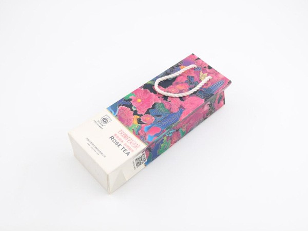 要想包裝禮品盒定做好，創(chuàng)意插畫少不了